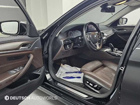 BMW 5-Series — photo 11