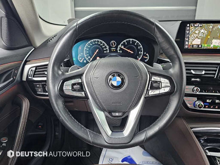BMW 5-Series — photo 13