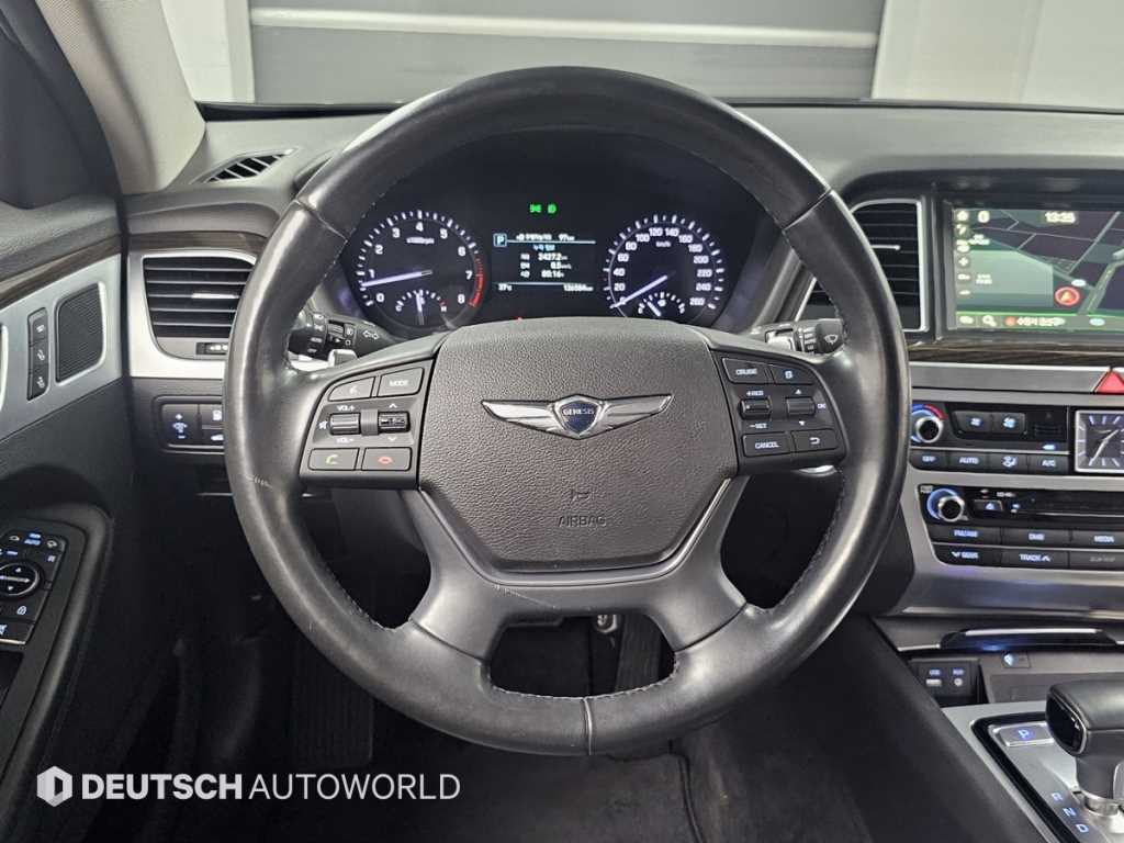 Genesis G80 — photo 13