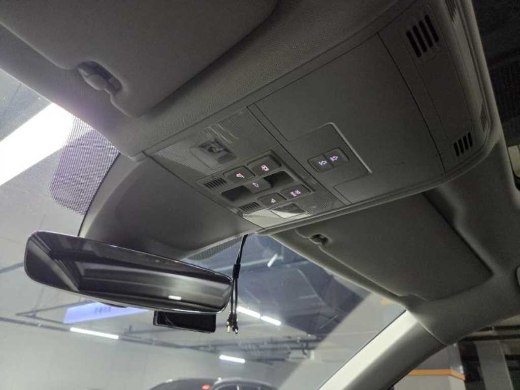 Genesis G80 — photo 19