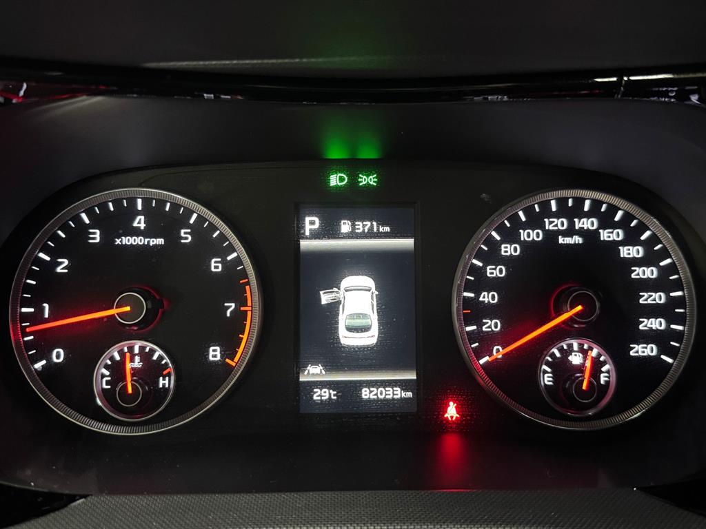 Kia K5 — photo 09
