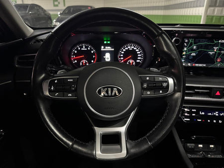 Kia K5 — photo 10