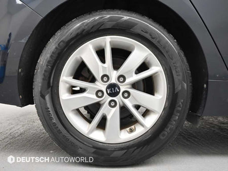 Kia K5 — photo 05