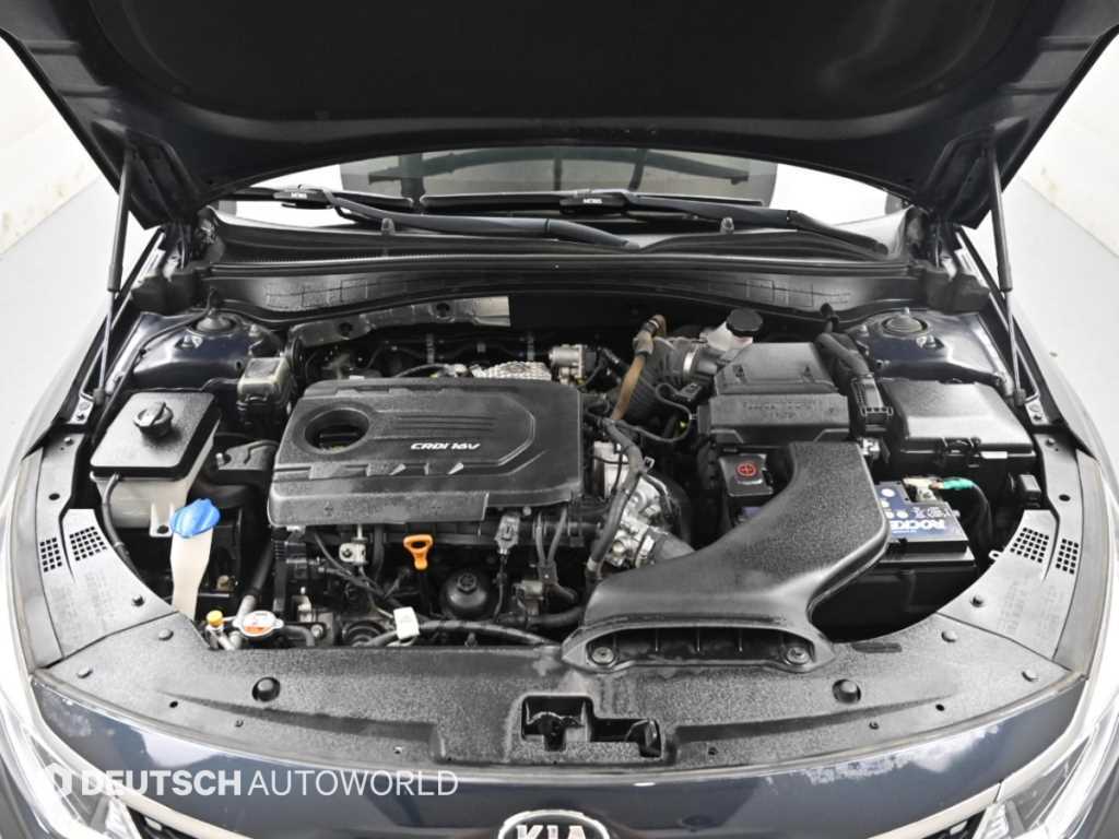 Kia K5 — photo 06