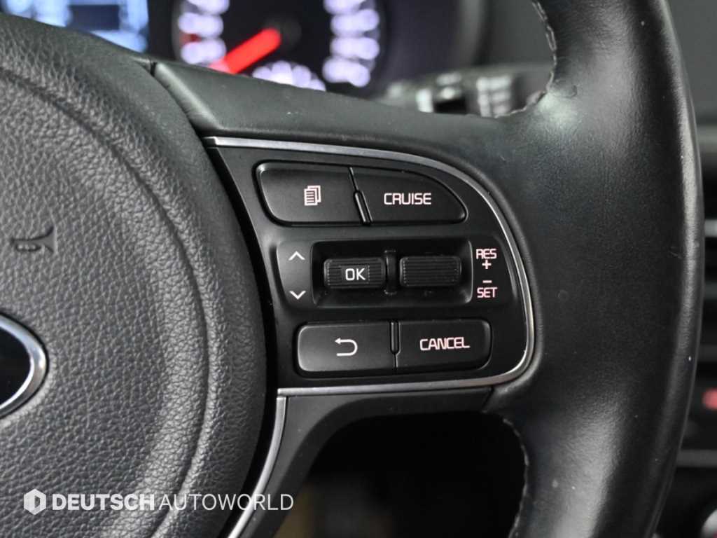 Kia K5 — photo 17