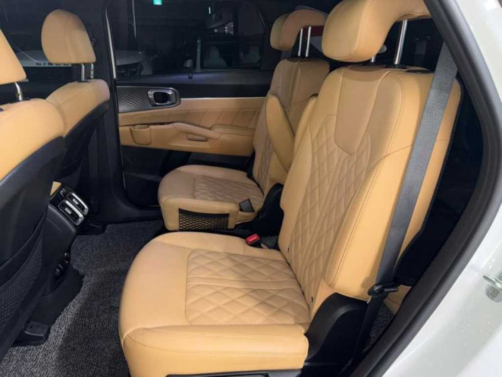 Kia Sorento — photo 07
