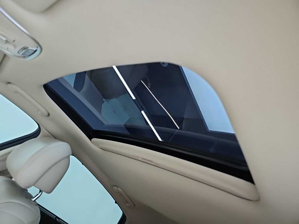 Kia K9 — photo 14