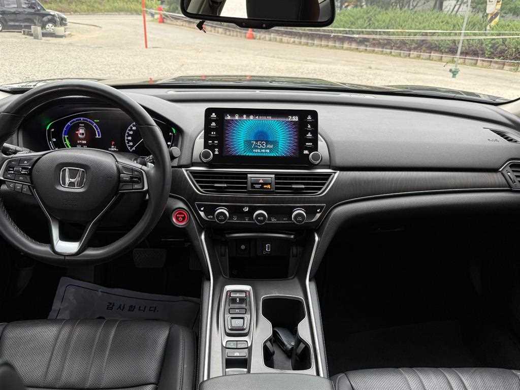 Honda Accord — photo 07