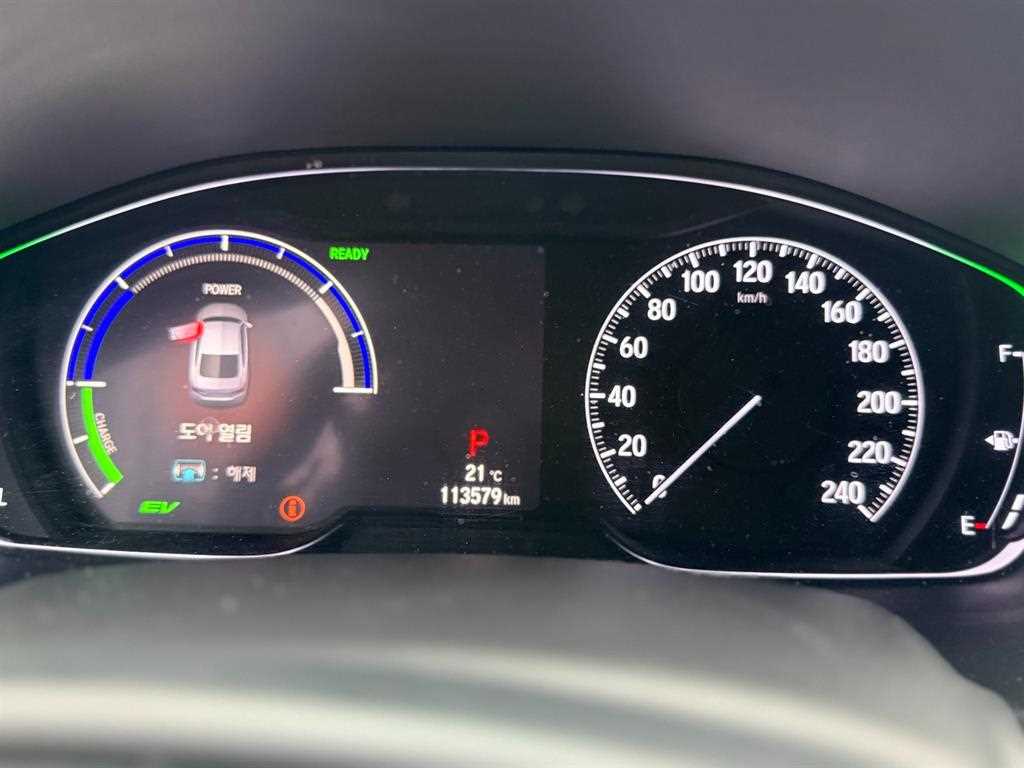 Honda Accord — photo 09