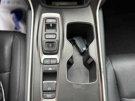 Honda Accord — photo 10