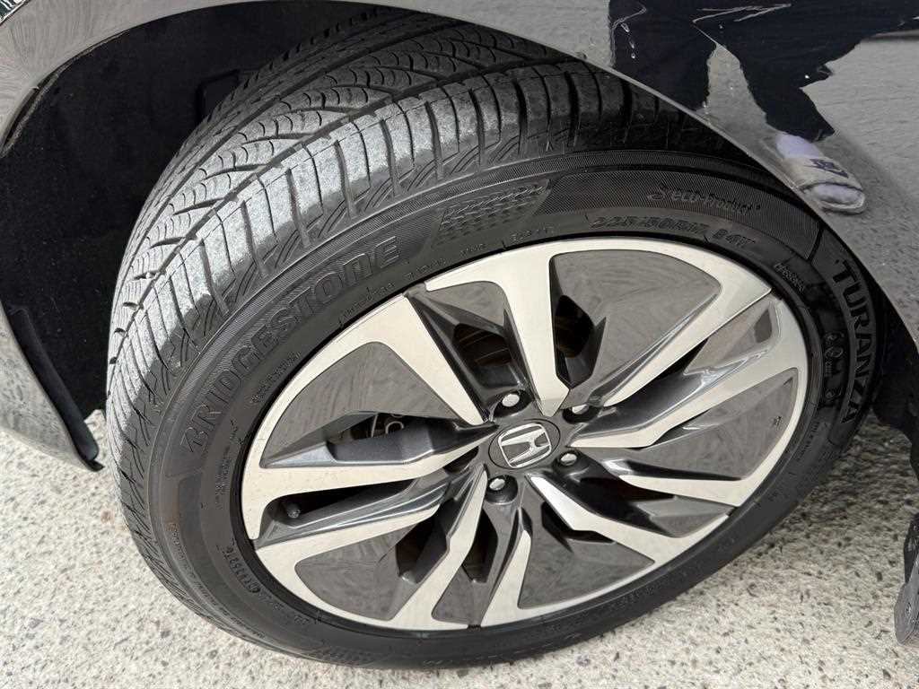 Honda Accord — photo 20