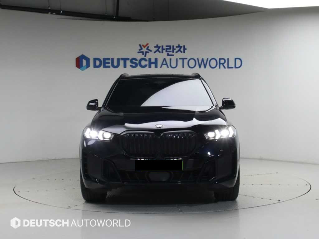 BMW X5 — photo 03