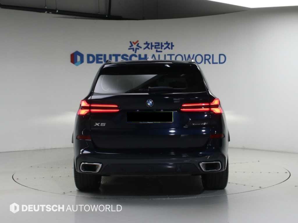 BMW X5 — photo 04