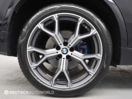 BMW X5 — photo 05