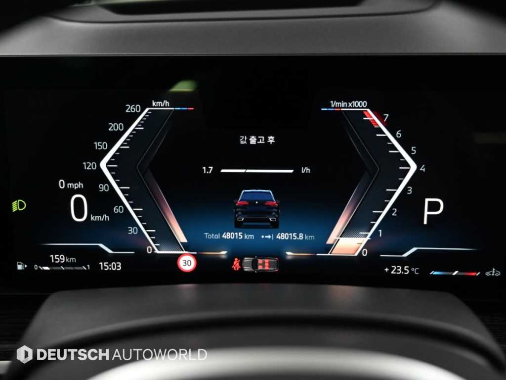 BMW X5 — photo 08