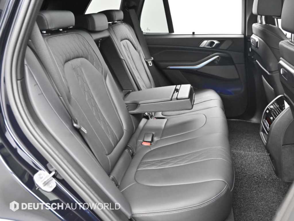 BMW X5 — photo 12