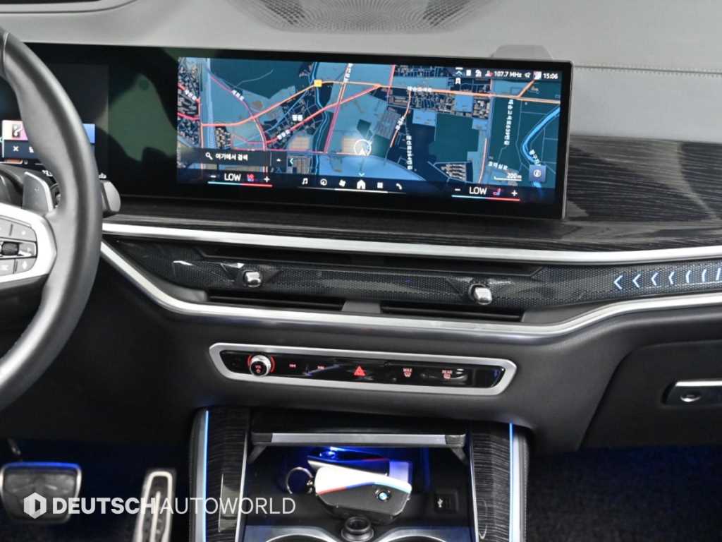 BMW X5 — photo 14