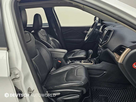 Jeep Cherokee — photo 10