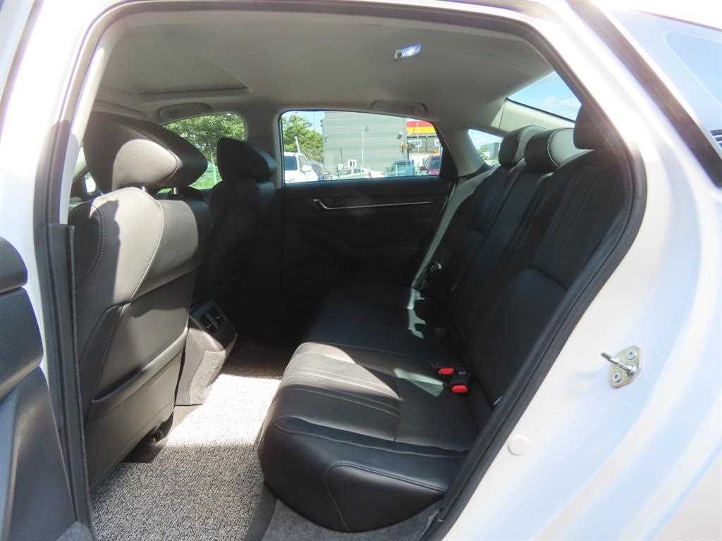 Honda Accord — photo 07