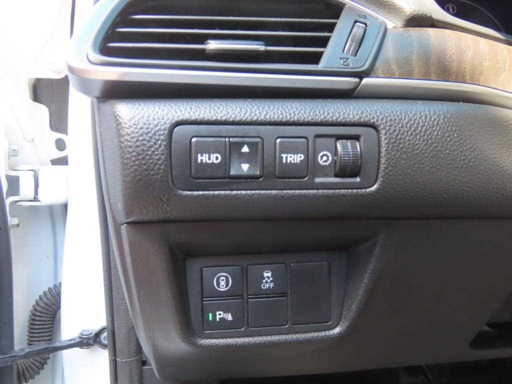 Honda Accord — photo 14