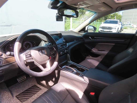 Honda Accord — photo 16