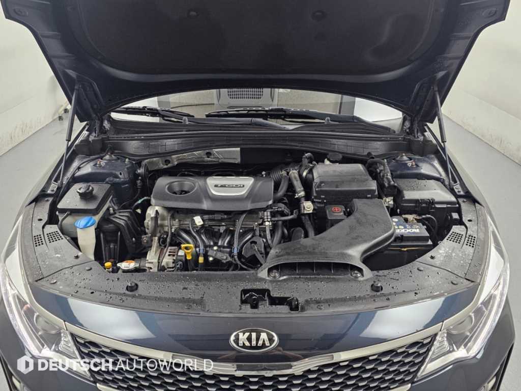 Kia K5 — photo 11