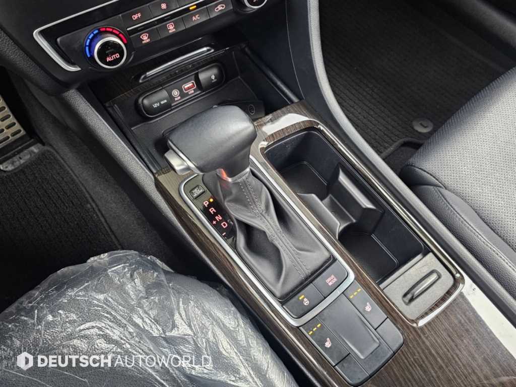 Kia K5 — photo 12