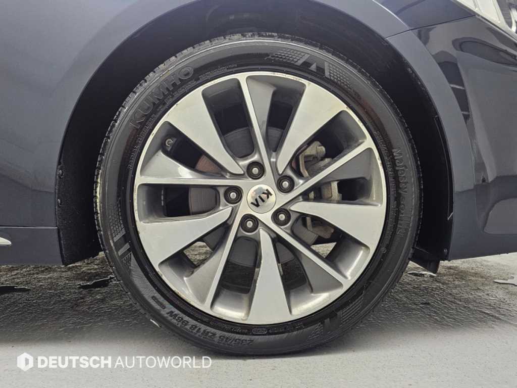 Kia K5 — photo 13