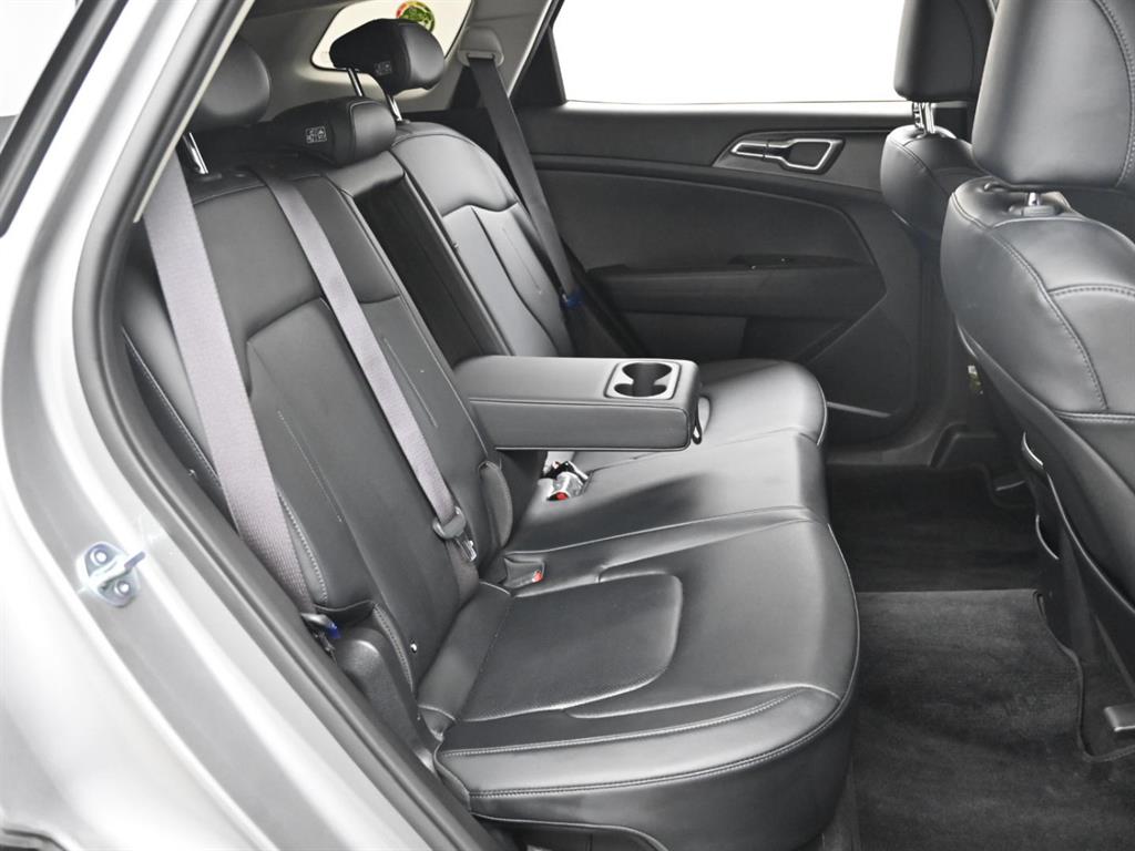 Kia Sportage — photo 12