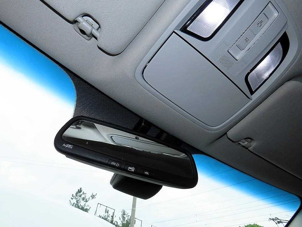 Kia K7 — photo 16