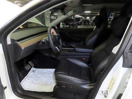 Tesla Model Y — photo 06
