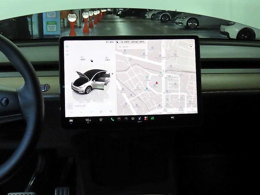 Tesla Model Y — photo 11