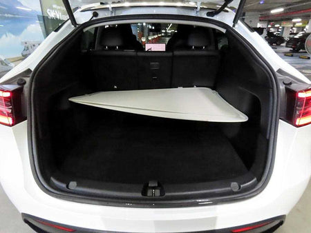 Tesla Model Y — photo 17