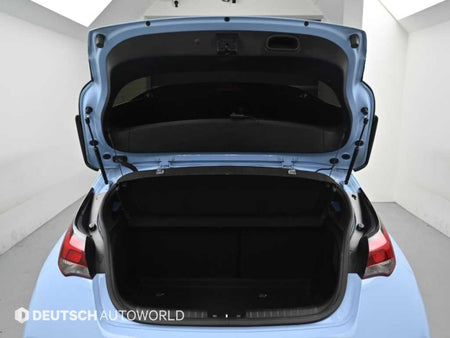 Hyundai Veloster — photo 20