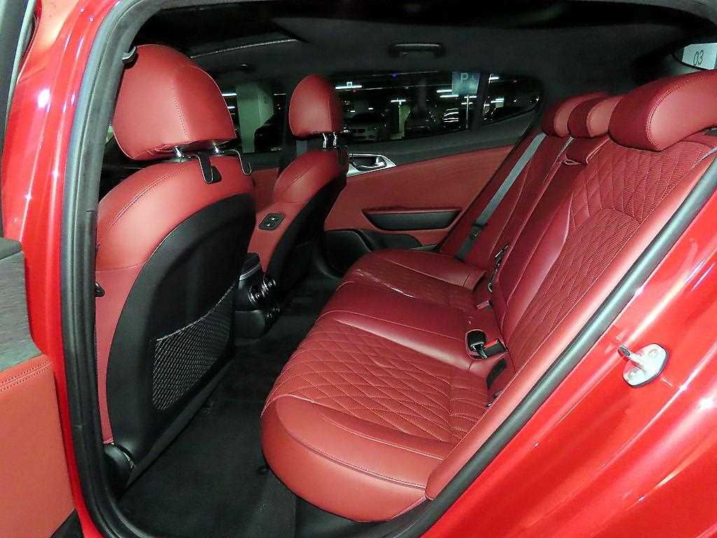 Kia Stinger — photo 07