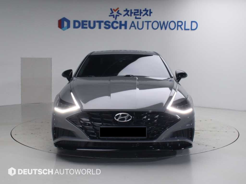 Hyundai Sonata — photo 03