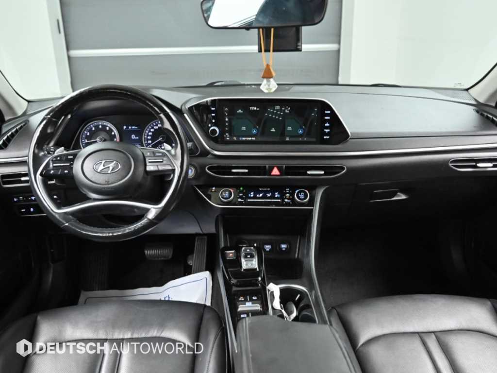 Hyundai Sonata — photo 07