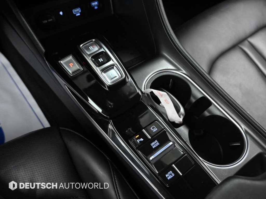Hyundai Sonata — photo 09