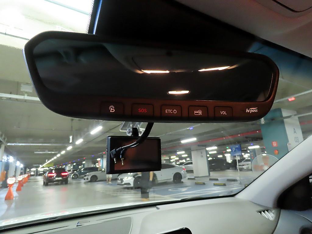 Hyundai Kona — photo 15
