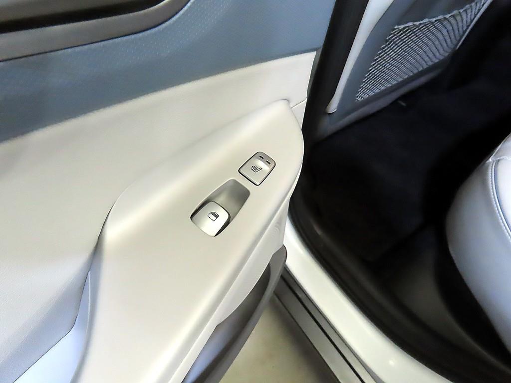 Hyundai Kona — photo 17