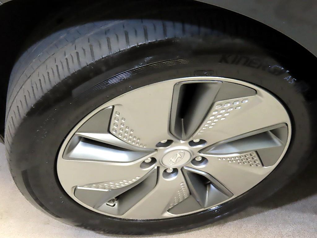 Hyundai Kona — photo 20