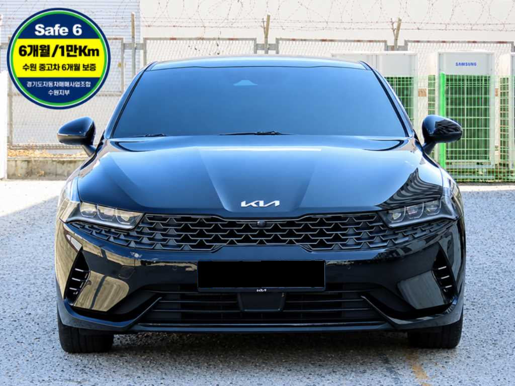 Kia K5 — photo 01