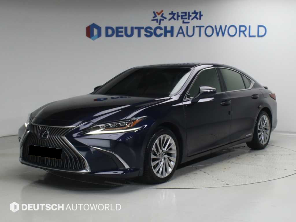 Lexus ES — photo 01
