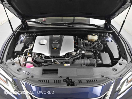 Lexus ES — photo 06