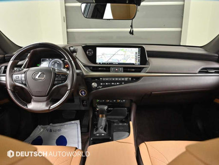 Lexus ES — photo 07