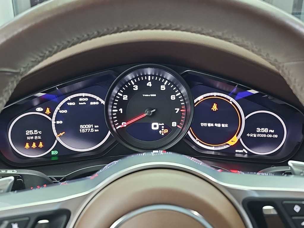 Porsche Cayenne — photo 06