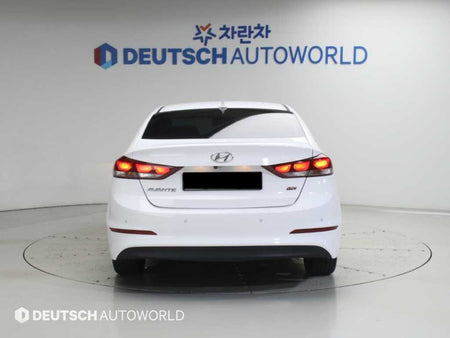 Hyundai Avante — photo 04