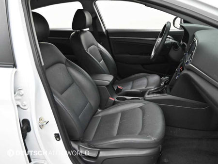 Hyundai Avante — photo 11