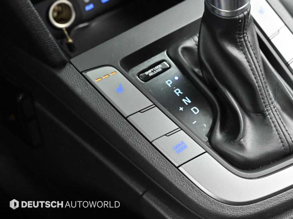 Hyundai Avante — photo 19