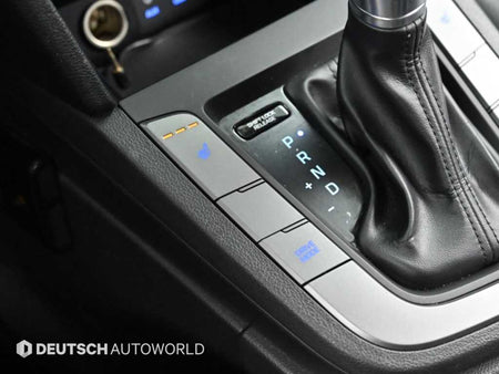 Hyundai Avante — photo 19